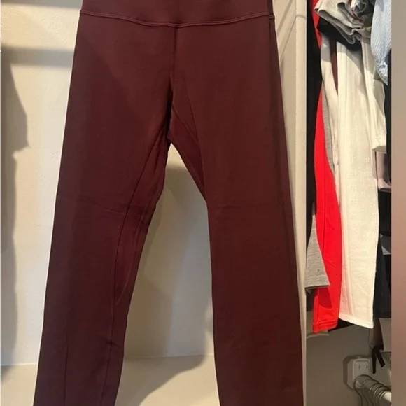 High-Waisted Burgundy Leggings - Picture 2 of 3